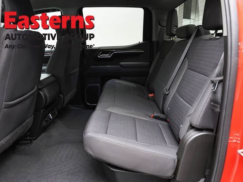 Used 2022 Chevrolet Silverado 1500 LT AWD/4WD image 23