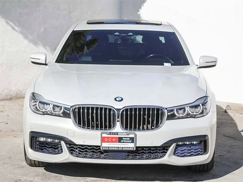 Used 2017 BMW 740e xDrive image 2