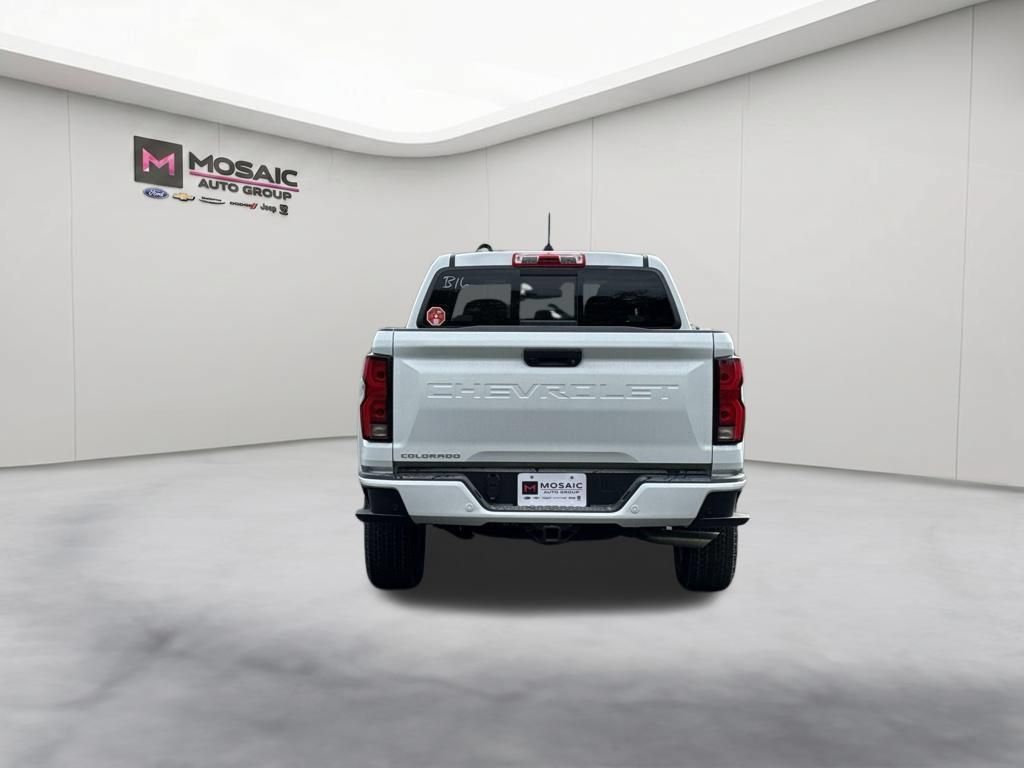 New 2026 Chevrolet Colorado LT w/ LT Convenience Package AWD/4WD image 7