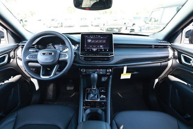 New 2026 Jeep Compass Latitude AWD/4WD image 29