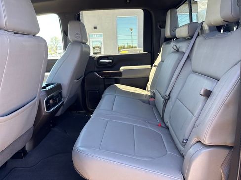 Used 2022 GMC Sierra 3500 SLT w/ SLT Preferred Package AWD/4WD image 24