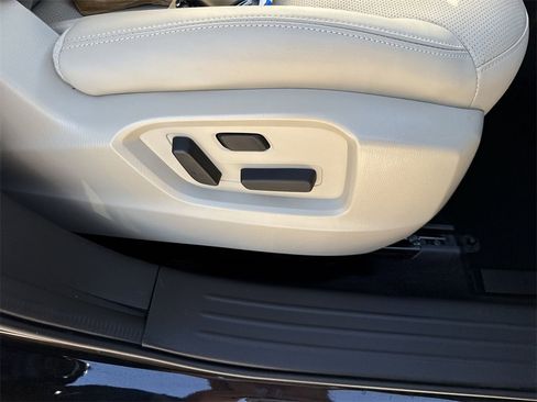 Used 2023 MAZDA CX-9 Touring image 46