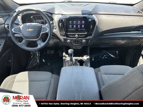 Certified 2023 Chevrolet Traverse LT FWD image 14