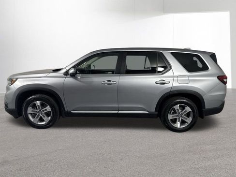 Used 2025 Honda Pilot EX-L image 31