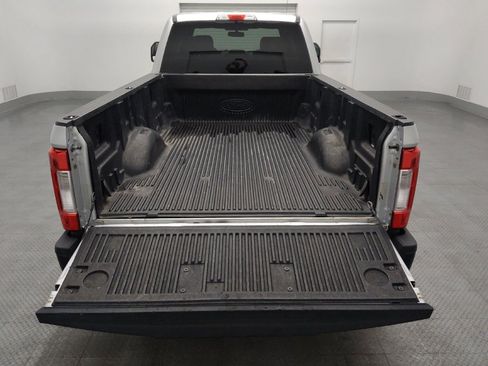 Used 2018 Ford F350 XL image 29