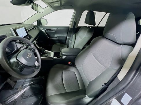 Certified 2025 Toyota RAV4 XLE image 18