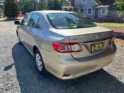 Used 2012 Toyota Corolla L FWD image 4