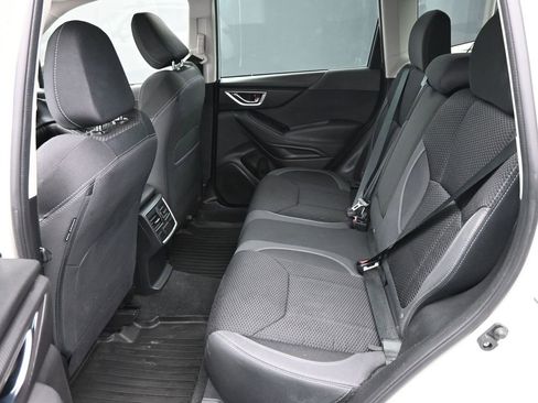 Used 2021 Subaru Forester Premium image 12