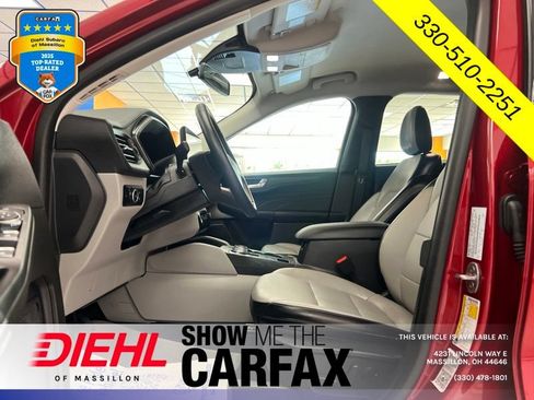 Used 2024 Ford Escape Platinum AWD/4WD image 21