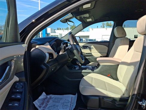 Certified 2023 Chevrolet Traverse LS image 14