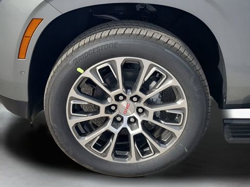 New 2026 GMC Yukon XL Denali w/ Sun & Power Step Package image 17