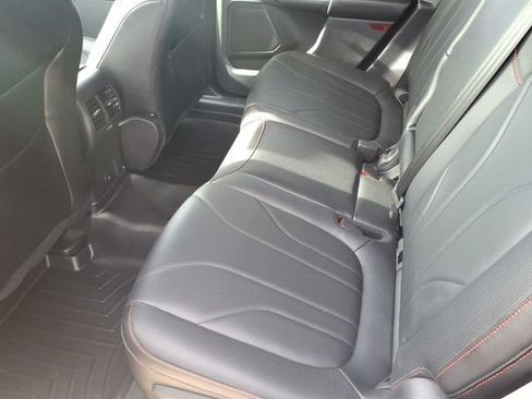 Used 2025 Ford Escape ST-Line Elite w/ Premium Technology Package image 34