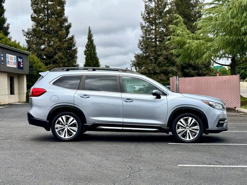 Used 2020 Subaru Ascent Limited image 2