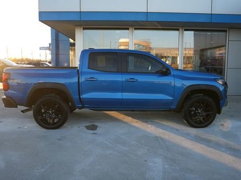 Used 2024 Chevrolet Colorado Z71 w/ Z71 Convenience Package 2 image 32