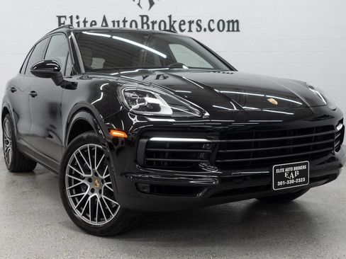 Used 2023 Porsche Cayenne Platinum Edition AWD/4WD image 7