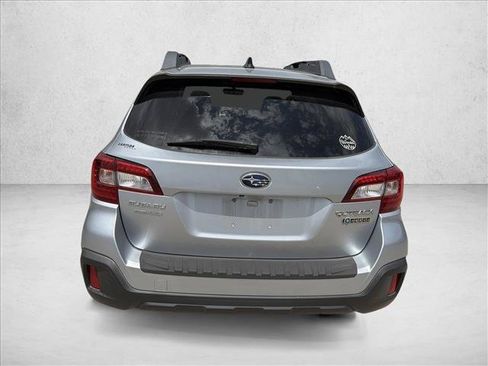 Used 2019 Subaru Outback 2.5i Premium w/ Protection Package #1 AWD/4WD image 4
