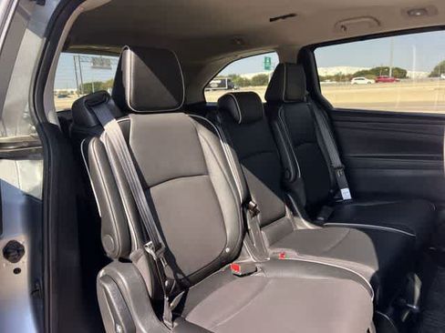 Certified 2026 Honda Odyssey Touring image 14