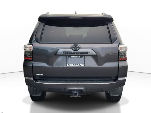 Used 2018 Toyota 4Runner SR5 RWD image 6