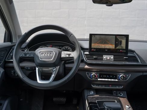 Used 2023 Audi Q5 2.0T Premium Plus AWD/4WD image 22