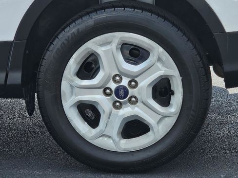 Used 2017 Ford Escape S FWD image 32