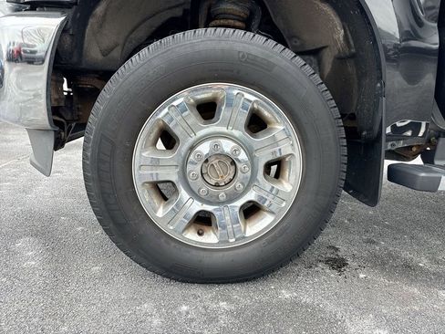 Used 2013 Ford F250 Lariat w/ Lariat Ultimate Pkg image 28