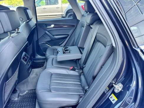 Used 2020 Audi Q5 2.0T Premium w/ Convenience Package AWD/4WD image 40