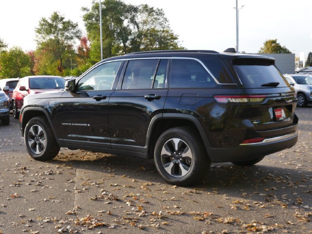 Used 2024 Jeep Grand Cherokee Limited 4xe AWD/4WD image 4