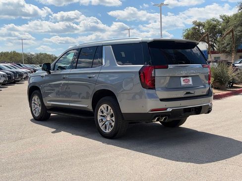 Used 2025 GMC Yukon Denali AWD/4WD image 6