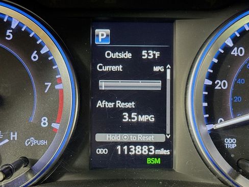 Used 2019 Toyota Highlander XLE AWD/4WD image 26