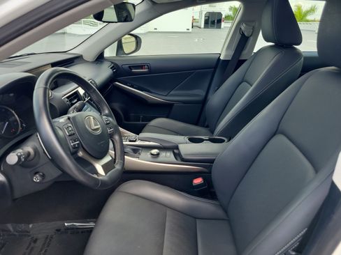 Used 2019 Lexus IS 300 w/ Navigation Package RWD image 20