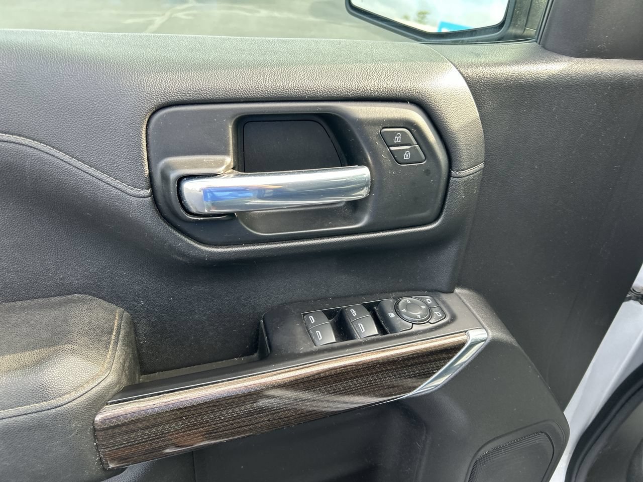 Used 2020 Chevrolet Silverado 1500 LT w/ All-Star Edition AWD/4WD image 21