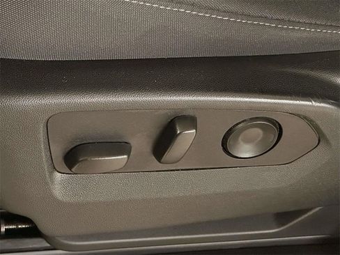 Used 2023 Chevrolet Tahoe LS image 13