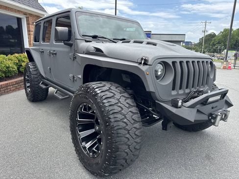 Used 2021 Jeep Wrangler Unlimited Sport AWD/4WD image 7