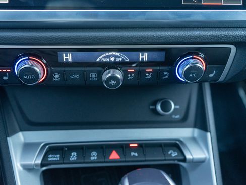 Used 2022 Audi Q3 2.0T Premium Plus image 21