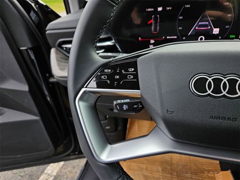 New 2025 Audi Q5 Premium Plus image 11