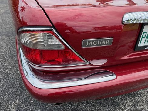 Used 1999 Jaguar XJ8 L RWD image 33