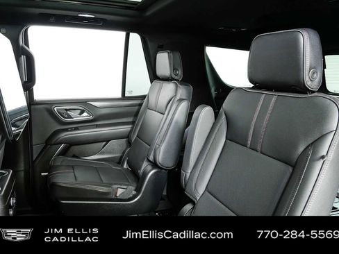 Used 2021 Chevrolet Tahoe RST w/ Luxury Package AWD/4WD image 19