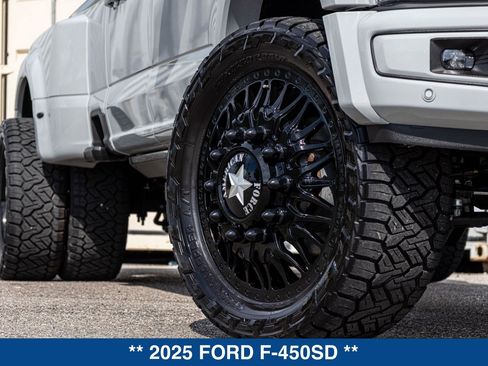 Used 2025 Ford F450 Platinum w/ Platinum Plus Package AWD/4WD image 20