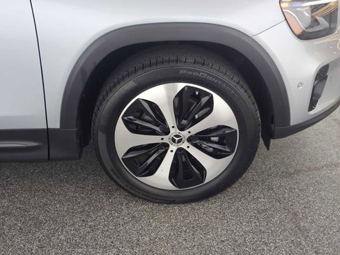 Certified 2025 Mercedes-Benz GLB 250 GLB 250 image 9