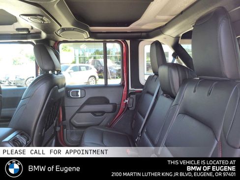 Used 2021 Jeep Wrangler Unlimited Rubicon AWD/4WD image 18