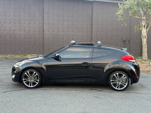 Used 2012 Hyundai Veloster w/ Style Pkg FWD image 5