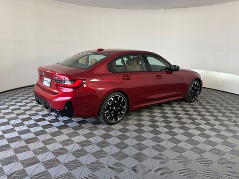 Used 2026 BMW 330i Sedan w/ M Sport Package RWD image 9