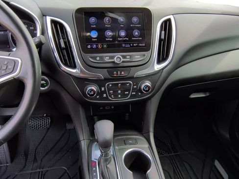 Used 2022 Chevrolet Equinox LT FWD image 22