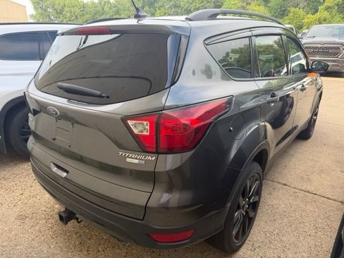 Used 2019 Ford Escape Titanium AWD/4WD image 4