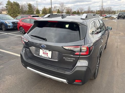 Used 2025 Subaru Outback Touring image 3