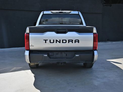 Used 2022 Toyota Tundra SR5 w/ SR5 Premium Package image 4