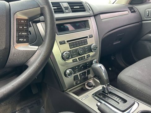 Used 2012 Ford Fusion SE FWD image 20