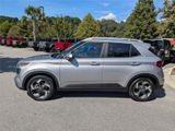 Used 2024 Hyundai Venue SEL image 3