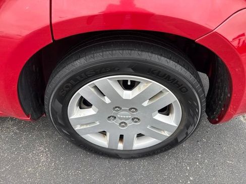 Used 2012 Dodge Avenger SE FWD image 10