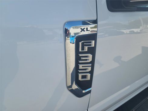 Used 2021 Ford F350 XL image 10